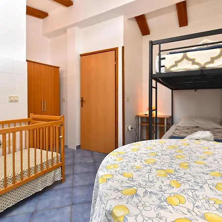 House Murage 2370 Tatil Evi Barbariga