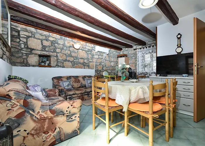 House Murage 2370 * Barbariga