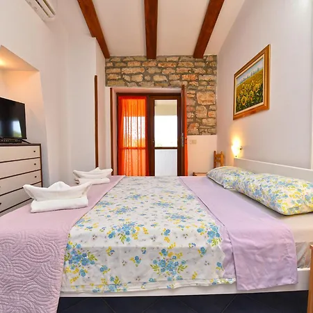 Nyaraló House Murage 2370 Barbariga